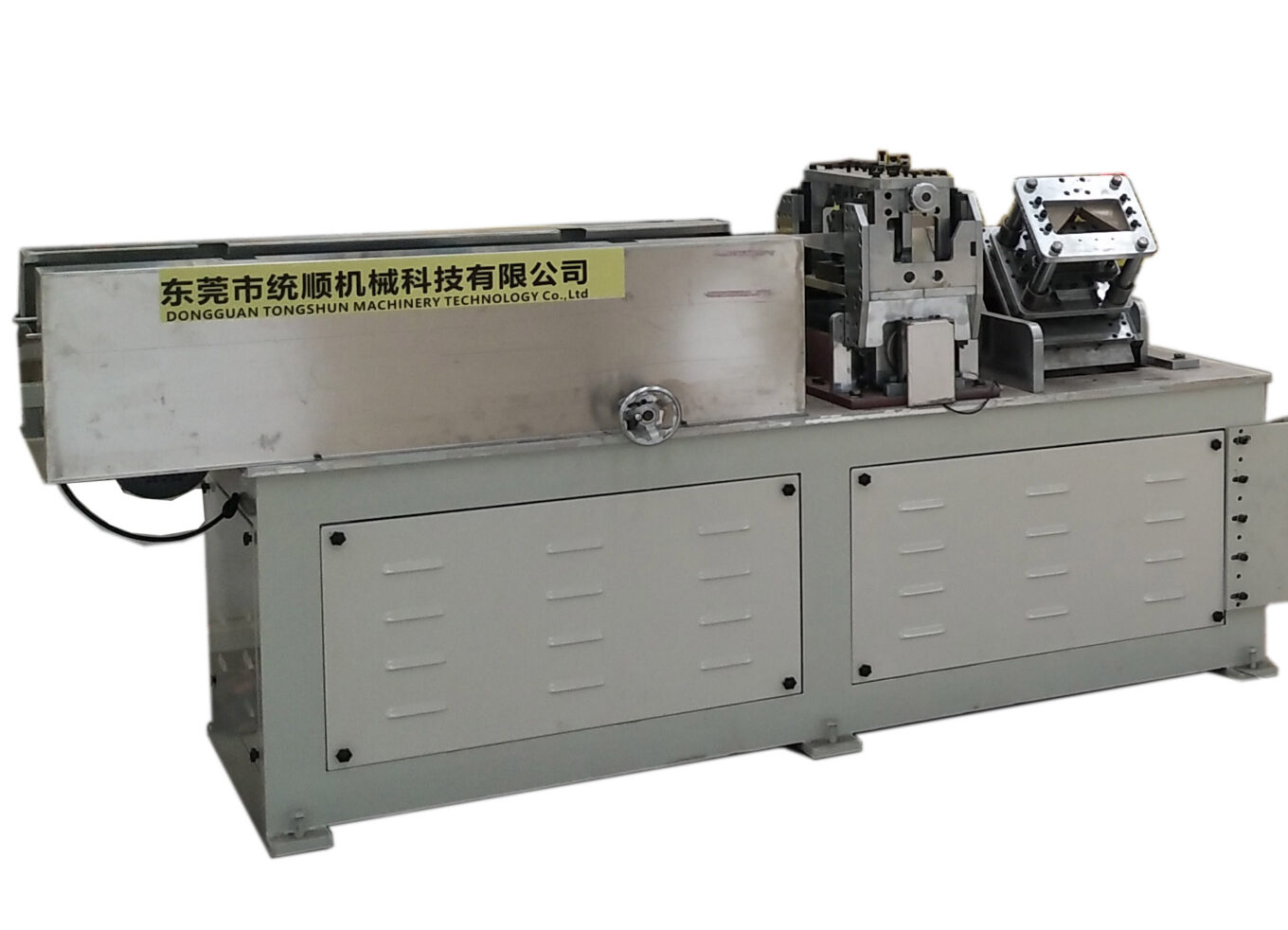 Máy sản xuất thanh nẹp giấy CNC FXA-U