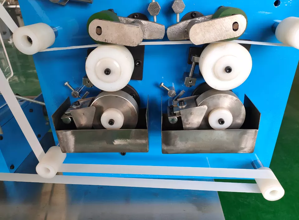 Máy cuộn và cắt ống giấy CA-JH03