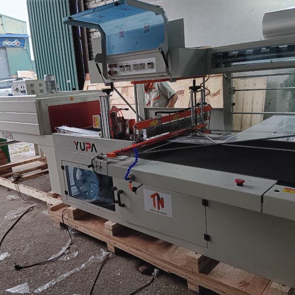 Máy bọc co màng đóng gói đồ gỗ xuất khẩu YUPA