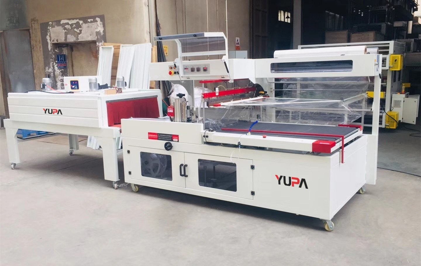 Máy đóng gói co màng ván gỗ xuất khẩu