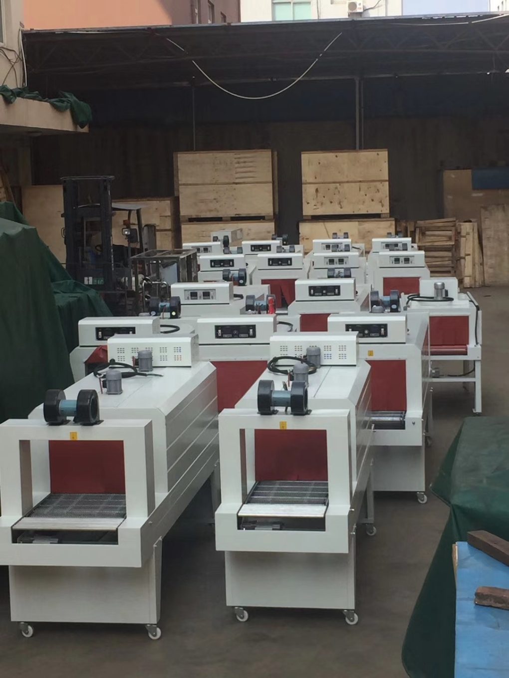 Máy co màng lốc bán tự động dạng xi lanh đẩy