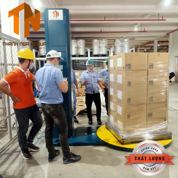 Máy quấn màng Pallet bàn xoay
