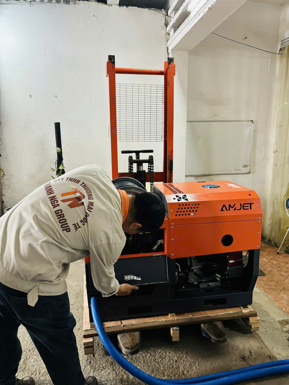 máy thông cống áp lực nước